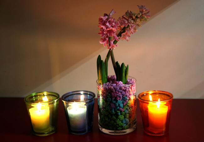 Обои картинки фото разное, свечи, гиацинты, пламя