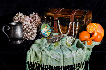 Картинка разное украшения аксессуары веера апельсины гортензия ожерелье монеты портрет сундук