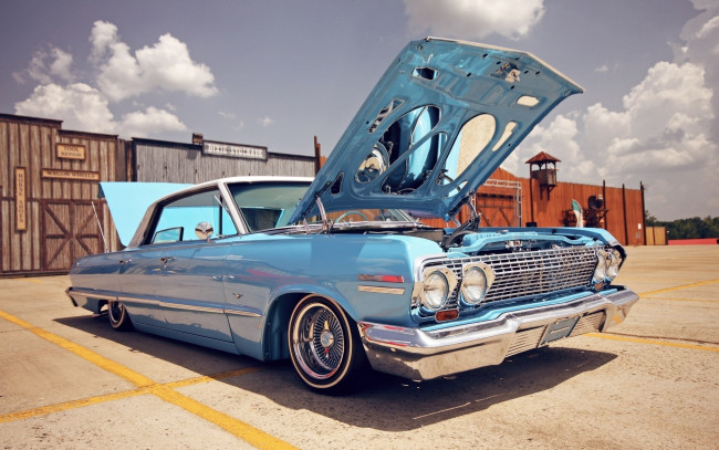 Обои картинки фото chevrolet, impala, автомобили, тюнинг, улица