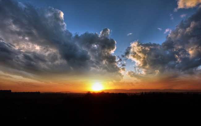 Обои картинки фото природа, восходы, закаты, облака, солнце, вечер, горизонт