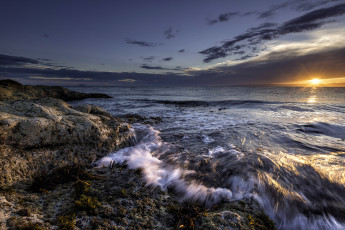 Картинка природа восходы закаты скалы тучи заря горизонт океан