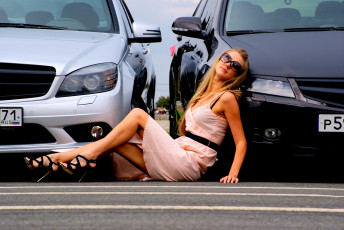 Картинка автомобили авто девушками блондинка очки