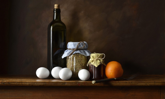 Обои картинки фото еда, натюрморт, банка, бутылка, чечевица, вилка, апельсин, яйца