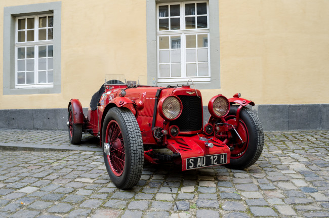 Обои картинки фото aston martin ulster mark ii 1934, автомобили, выставки и уличные фото, выставка, автошоу, ретро, история