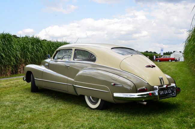 Обои картинки фото buick super sedanette 1946, автомобили, выставки и уличные фото, выставка, автошоу, ретро, история