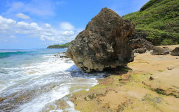 Картинка природа побережье guajataca puerto rico море волны берег камни небо облака