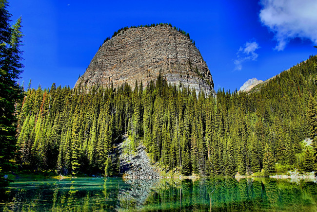 Обои картинки фото mirror lake and the beehive, природа, реки, озера, озеро, лес, горы