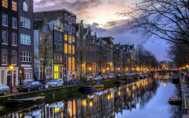 Обои картинки фото города, амстердам , нидерланды, фонари, лодки, дома, вечер, канал