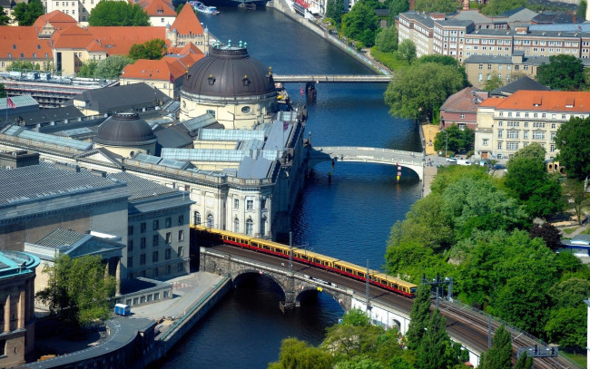 Обои картинки фото города, берлин , германия, панорама, мосты, крыши, река