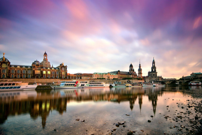 Обои картинки фото города, берлин , германия, отражение, корабли, река