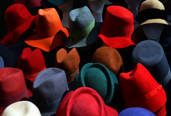Картинка разное одежда +обувь +текстиль +экипировка фон шляпы цвет
