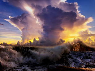 Картинка природа стихия море облака волна закат