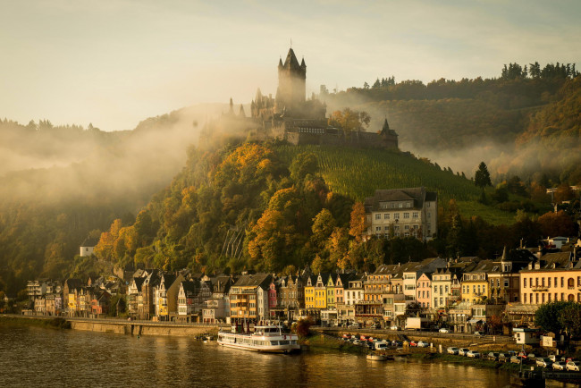 Обои картинки фото города, замки германии, германия, город, кохем, замок, осень, утро, туман, река, мозель