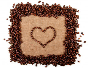 Картинка еда кофе +кофейные+зёрна мешковина сердечко рамка россыпь зерна