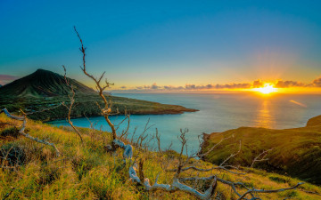 Картинка природа восходы закаты гавайи горизонт побережье горы облака солнце небо море рассвет