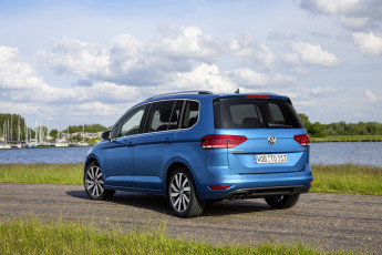 обоя автомобили, volkswagen, touran, 2015г