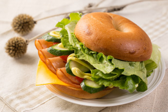 Картинка еда бутерброды +гамбургеры +канапе сыр мясо бейгл бутерброд салат