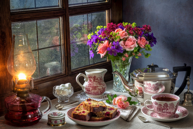 Обои картинки фото еда, натюрморт, цветы, вкусно, чай, кекс, сахар, лампа