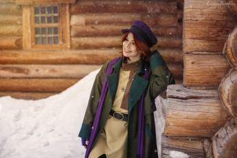 Картинка девушки екатерина+семадени анастасия косплей кепка рыжая кулон перчатки снег изба
