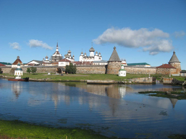 Обои картинки фото города, православные, церкви, монастыри, река, монастыр