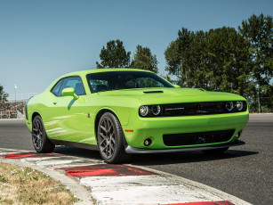 Картинка автомобили dodge зеленый challenger r-t 2015 г lc scat pack