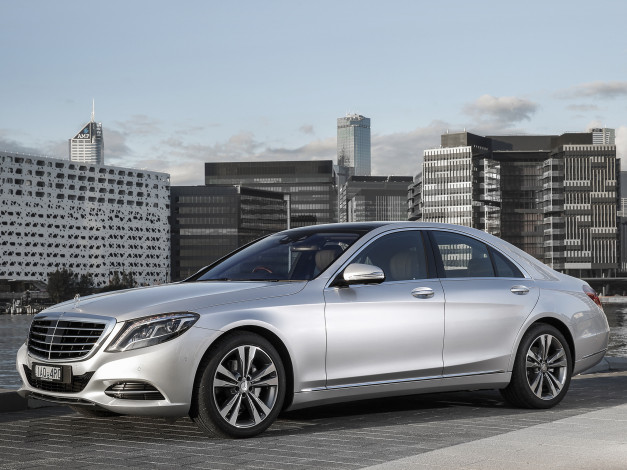 Обои картинки фото автомобили, mercedes-benz, s, 300, светлый, 2014г, w222, au-spec, bluetec