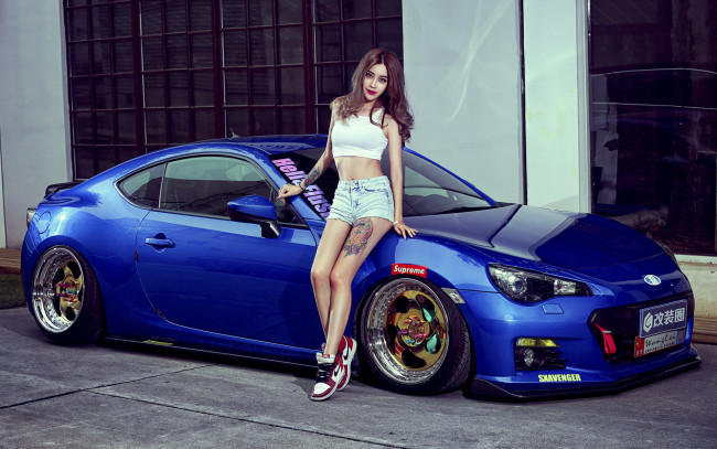 Обои картинки фото автомобили, -авто с девушками, фон, взгляд, азиатка, девушка, автомобиль