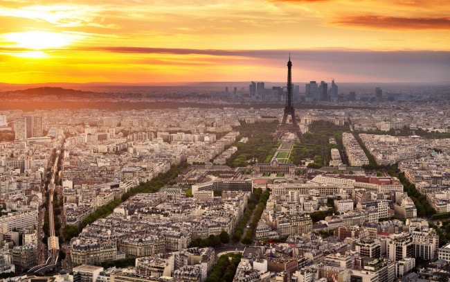Обои картинки фото города, париж , франция, небо, восход, панорама, башня