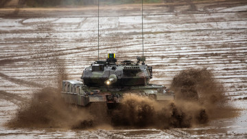 Картинка техника военная+техника танк грязь leopard 2a7 немецкий