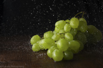 Картинка еда виноград капли вода