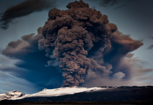 Обои картинки фото природа, стихия, горы, волкан, mountain, извержение, pier, пирс, lake, volcan, eruption, озеро