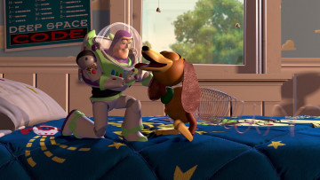 обоя мультфильмы, toy story, кровать, окно, собака, космонавт, игрушки