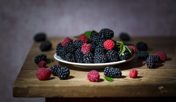 Картинка еда фрукты +ягоды ягоды малина ежевика