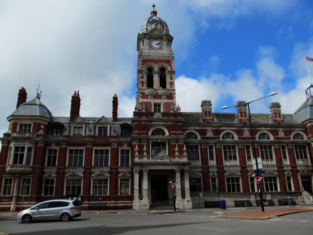 Обои картинки фото eastbourne , town hall, sussex, uk, города, - здания,  дома, town, hall, eastbourne