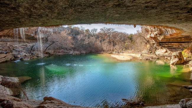 Обои картинки фото природа, реки, озера, скала, озеро, пещера, арка, лестница
