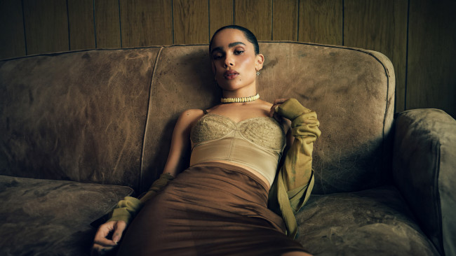 Обои картинки фото zoe kravitz esquire 2024, девушки, zoe kravitz, зои, кравиц, актриса, певица, мoдeль, фoтoграфия, esquire, журнал