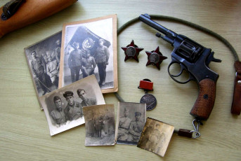 Картинка разное символы ссср россии награды револьвер фотографии