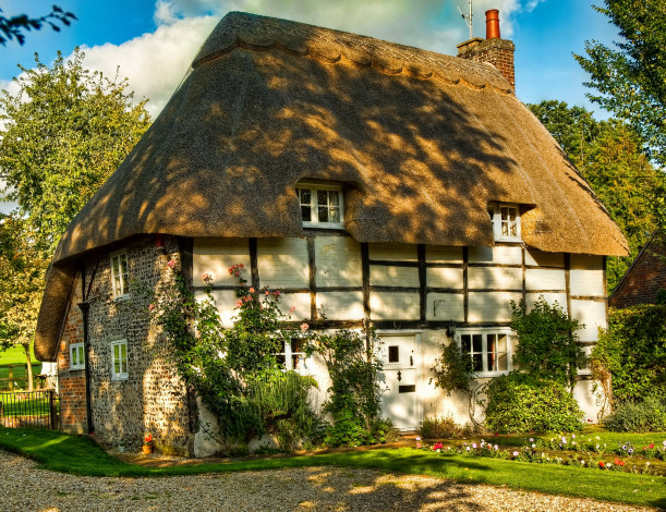 Обои картинки фото cottage, in, monxton, hampshire, города, здания, дома, дом, ландшафт