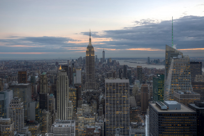 Обои картинки фото manhattan, new, york, city, города, нью, йорк, сша, empire, state, building, манхэттен, здания, небоскрёбы, панорама