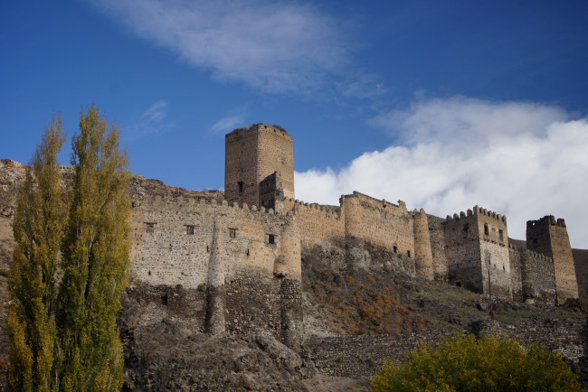 Обои картинки фото khertvisi fortress,  georgia, города, - дворцы,  замки,  крепости, фортпост, крепость