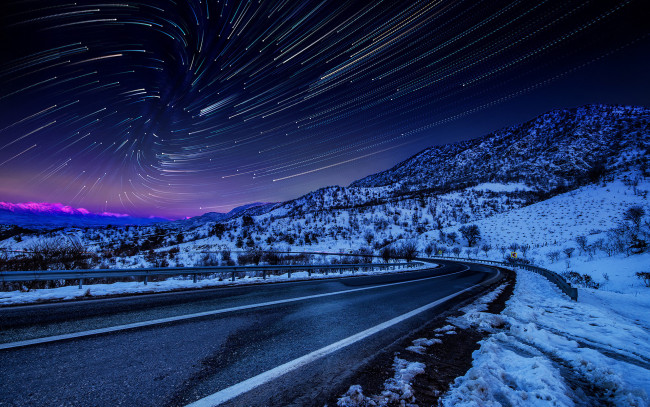 Обои картинки фото природа, дороги, снег, горы, трасса, шоссе, дорога, звезды