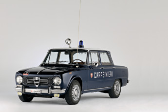 Картинка автомобили полиция alfa-romeo