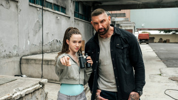 Картинка my+spy+the+eternal+city+ +2024+ кино+фильмы my+spy+the+eternal+city my spy the eternal city 2024 кoмeдия боевик dave bautista chloe coleman