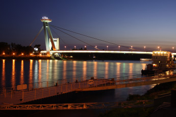 Картинка города мосты bratislava