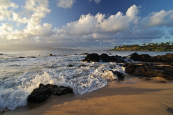 Картинка природа побережье песок волна пена камни