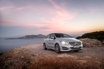 Картинка автомобили mercedes-benz b 250 line urban w246 4matic 2014г серый