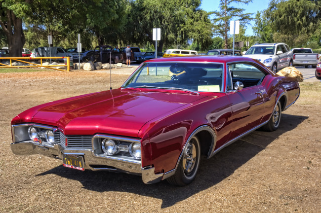 Обои картинки фото 1967 oldsmobile delta 88, автомобили, выставки и уличные фото, выставка, автошоу