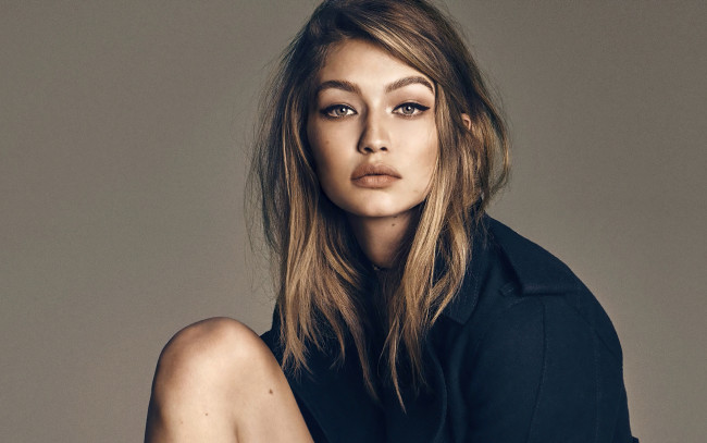 Обои картинки фото девушки, gigi hadid, взгляд