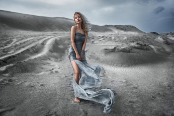 Картинка девушки -+блондинки +светловолосые женщины на открытом воздухе платье песок небо
