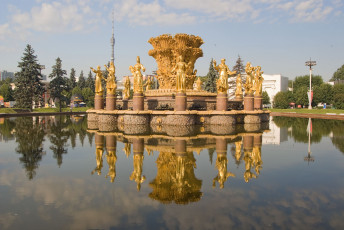 Картинка города москва россия деревья скульптуры небо